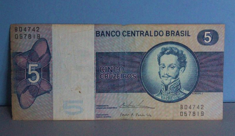 Cruzeiro novo banknote, made by Aloisio Magalhães, from the Cordel collection